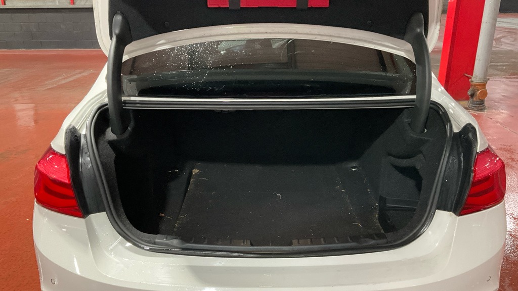 Used BMW 3 Series 2016 for sale - 77181396: Photo 8