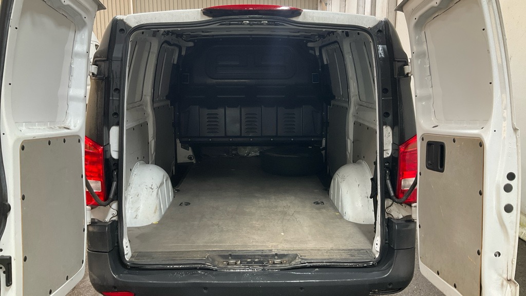 Used Mercedes-Benz Vito 2020 for sale - 77595518: Photo 5