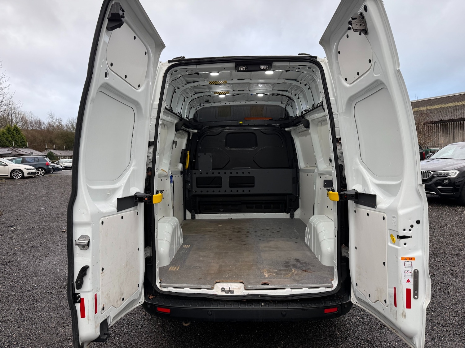 Used Ford Transit Custom 2020 for sale - 76320788: Photo 17