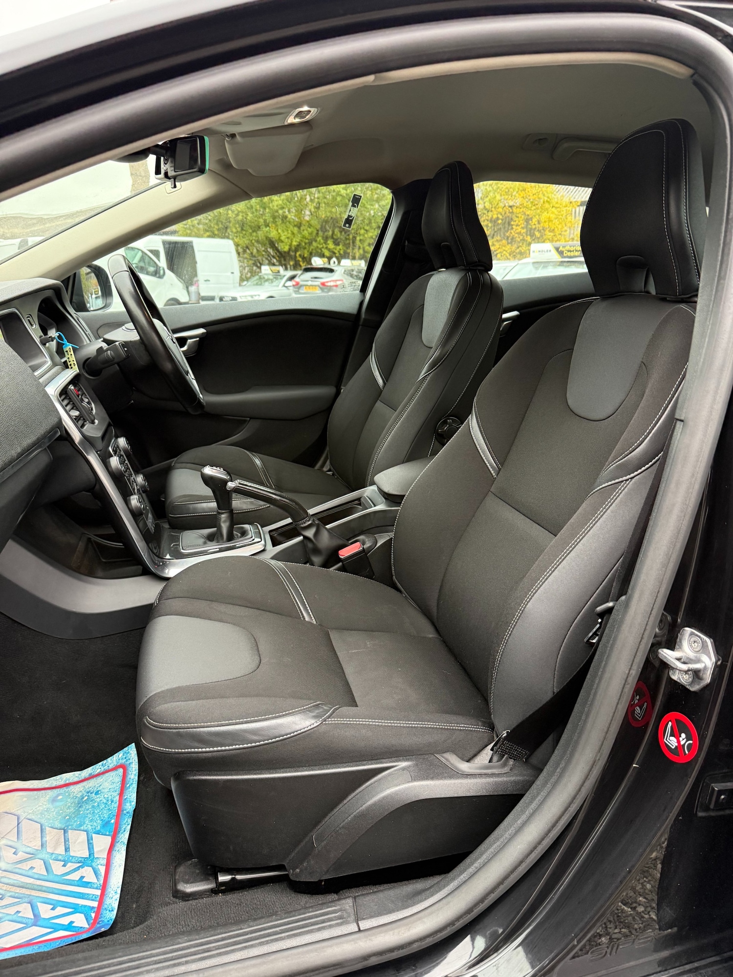 Used Volvo V40 2016 for sale - 76168355: Photo 15