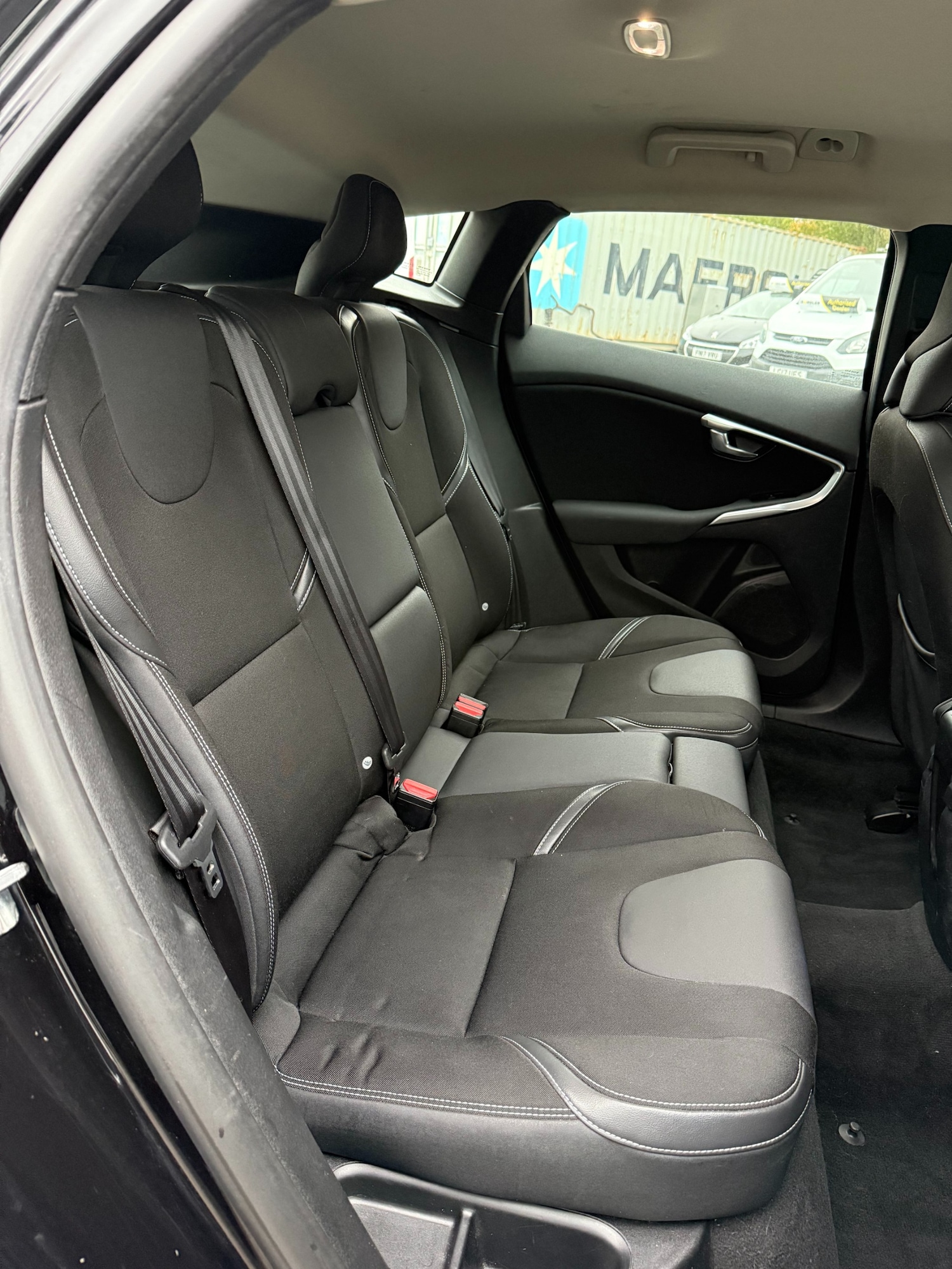 Used Volvo V40 2016 for sale - 76168355: Photo 18