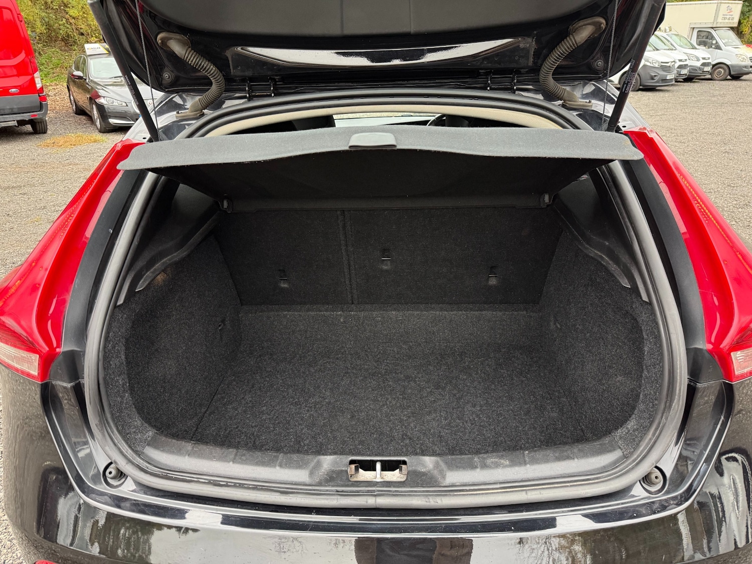 Used Volvo V40 2016 for sale - 76168355: Photo 21