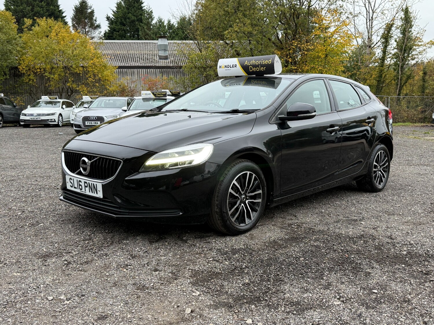 Used Volvo V40 2016 for sale - 76168355: Photo 3