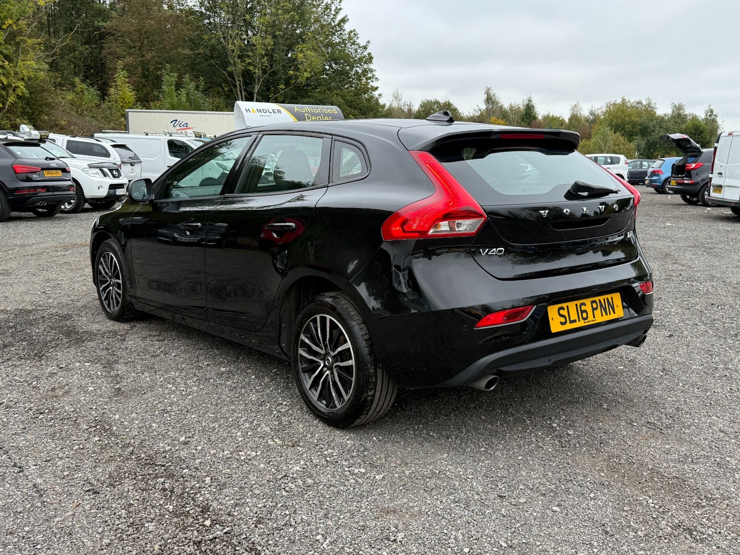 Used Volvo V40 2016 for sale - 76168355: Photo 8