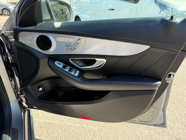 Used Mercedes-Benz C-Class 2015 for sale - 76242845: Photo 23