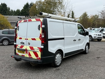 Used Vauxhall Vivaro 2016 for sale - 77037045: Photo