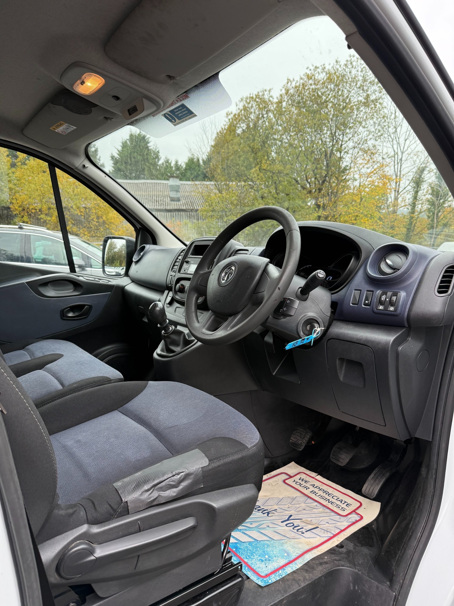 Used Vauxhall Vivaro 2016 for sale - 77037045: Photo 8