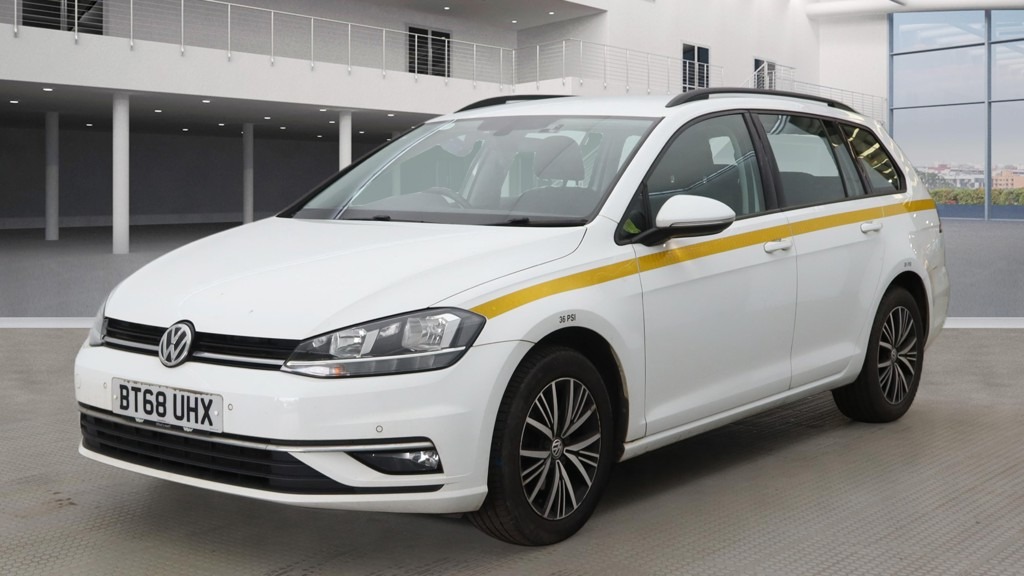 Used Volkswagen Golf 2018 for sale - 77930962: Photo 2