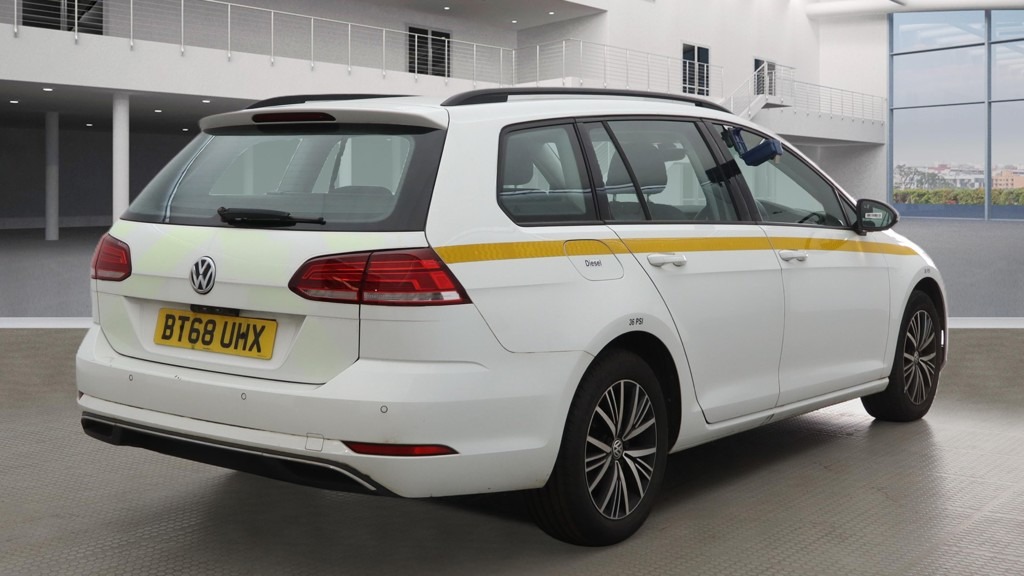 Used Volkswagen Golf 2018 for sale - 77930962: Photo 3