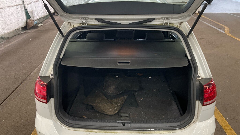 Used Volkswagen Golf 2018 for sale - 77930962: Photo 7