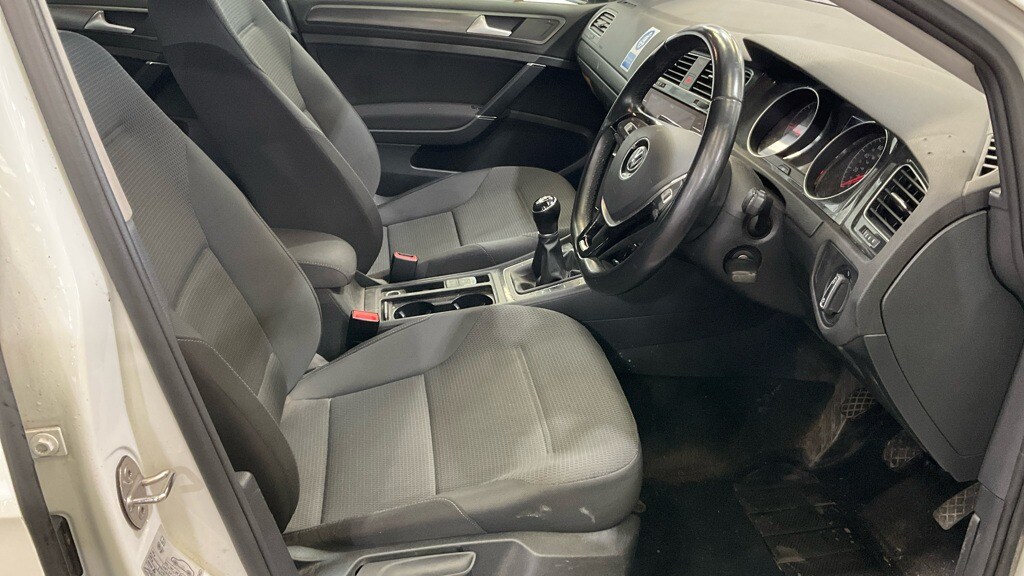 Used Volkswagen Golf 2018 for sale - 77930962: Photo 8