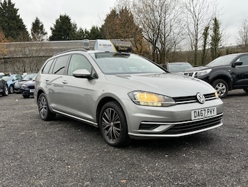 Used Volkswagen Golf 2017 for sale - 77352203: Photo