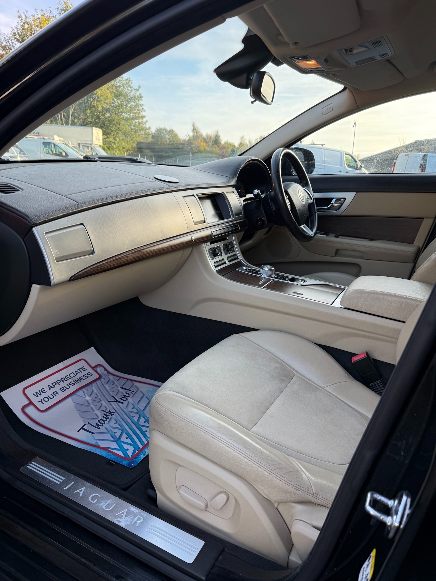 Used Jaguar XF 2013 for sale - 76844694: Photo 17