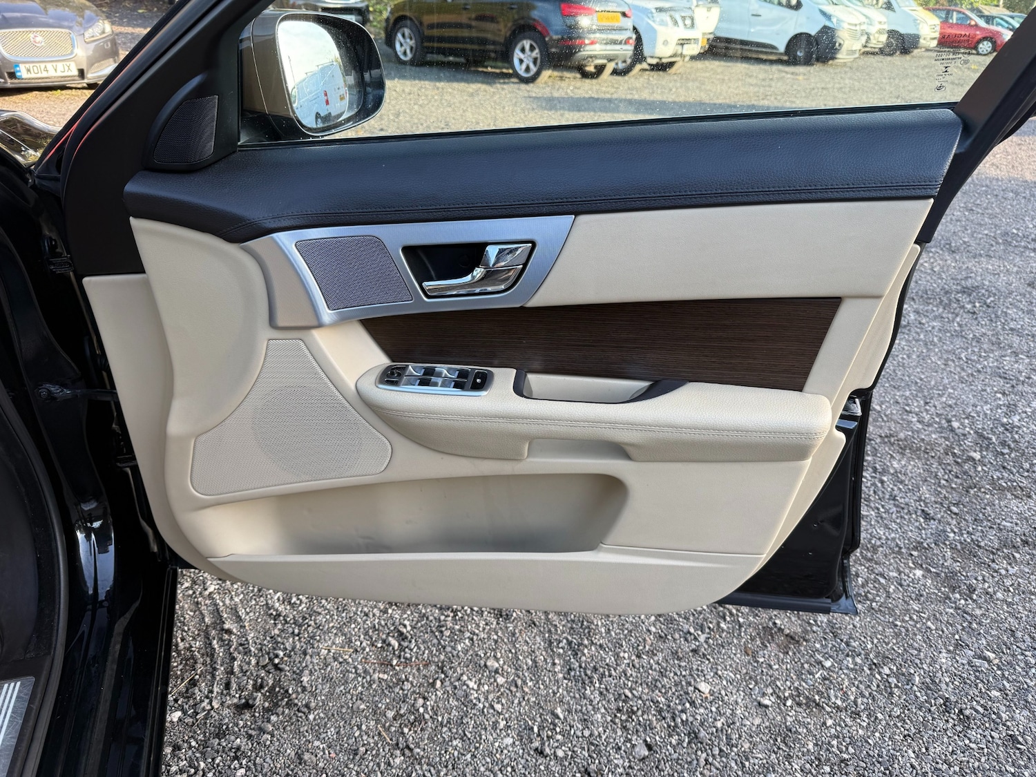 Used Jaguar XF 2013 for sale - 76844694: Photo 25