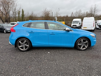 Used Volvo V40 2013 for sale - 77033396: Photo