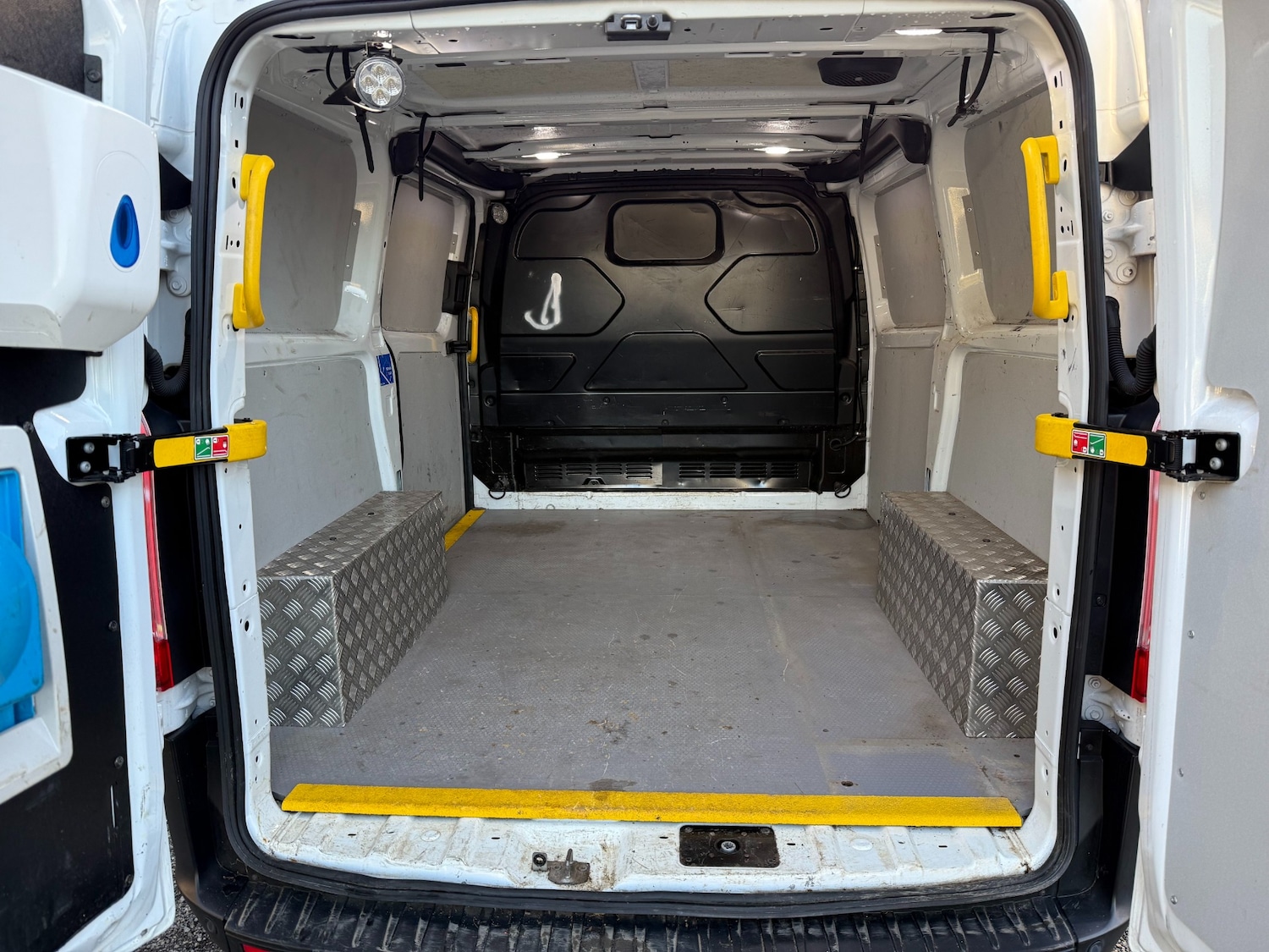 Used Ford Transit Custom 2019 for sale - 77033550: Photo 18