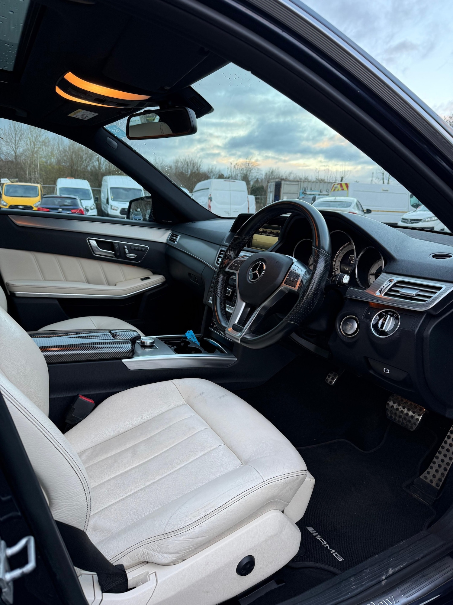 Used Mercedes-Benz E Class 2014 for sale - 76244020: Photo 10