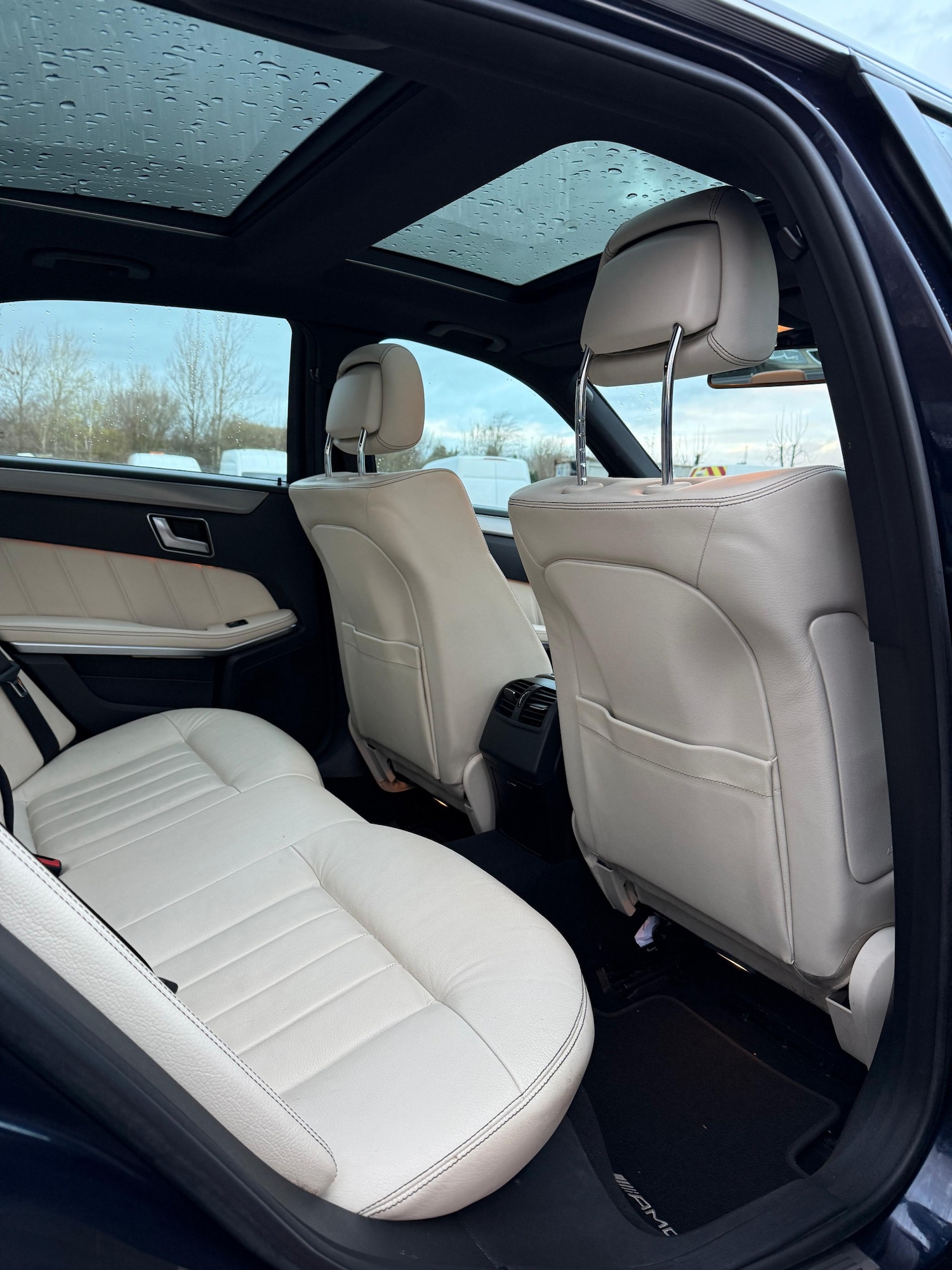 Used Mercedes-Benz E Class 2014 for sale - 76244020: Photo 17