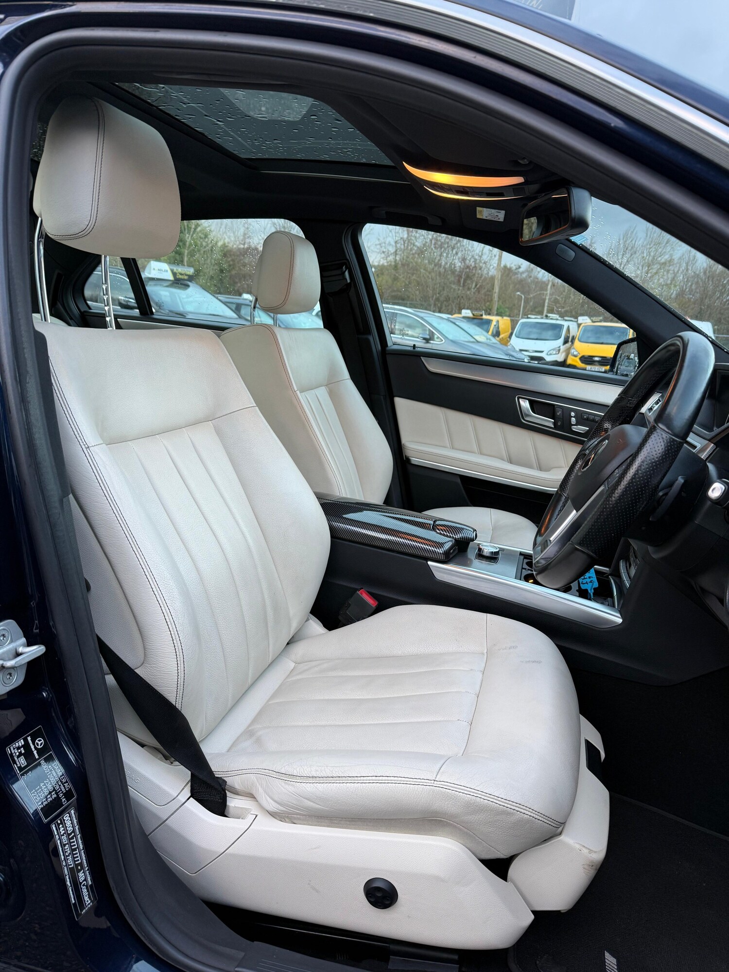 Used Mercedes-Benz E Class 2014 for sale - 76244020: Photo 9