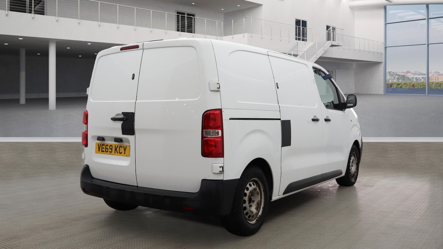 Used Vauxhall Vivaro 2019 for sale - 76504901: Photo 3