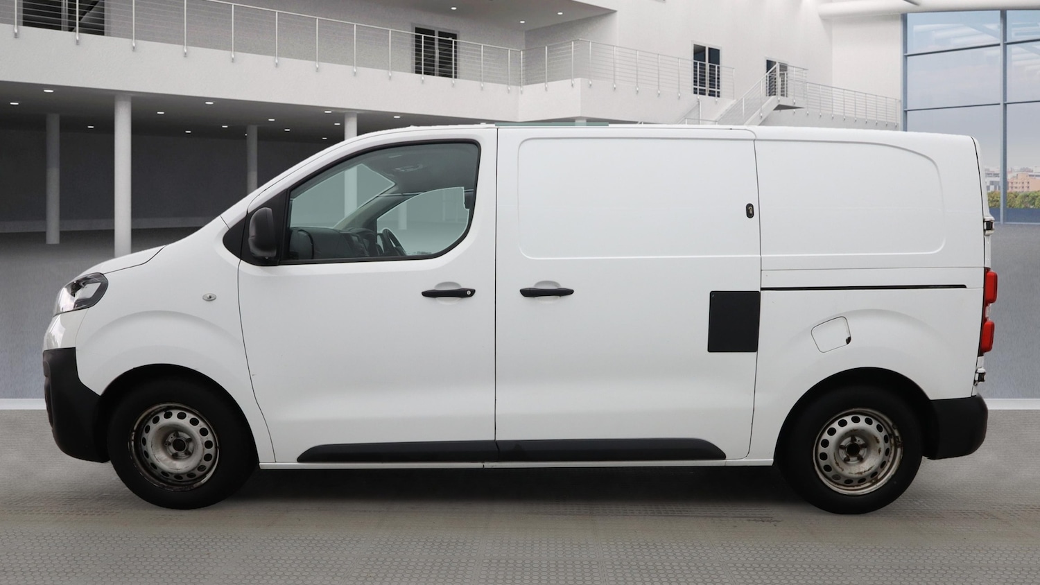 Used Vauxhall Vivaro 2019 for sale - 76504901: Photo 6