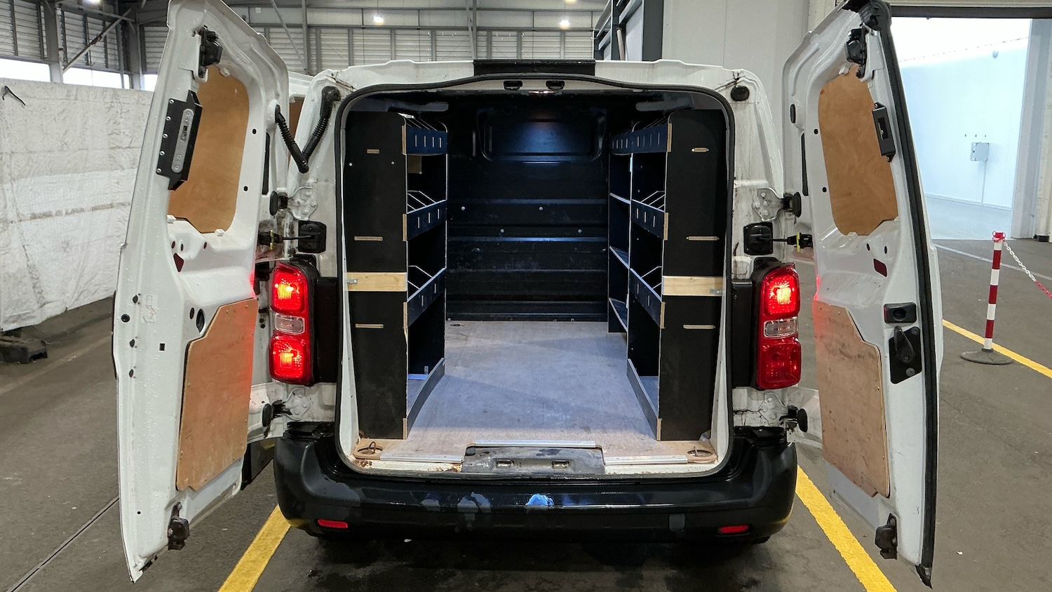 Used Vauxhall Vivaro 2019 for sale - 76504901: Photo 8