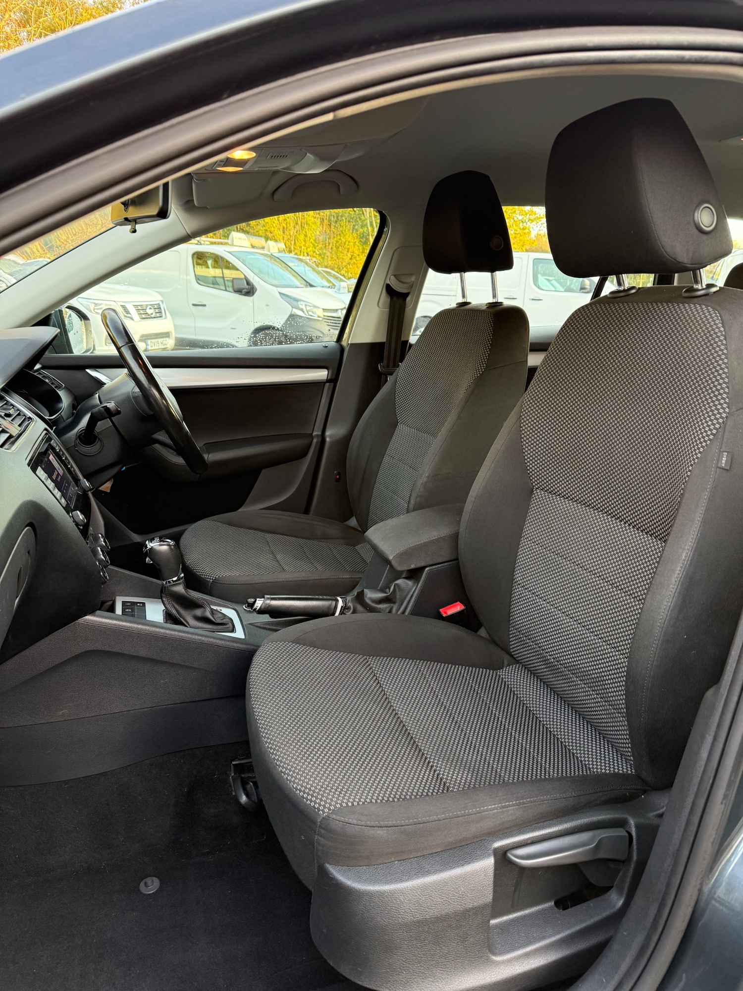 Used Skoda Octavia 2014 for sale - 77035747: Photo 15