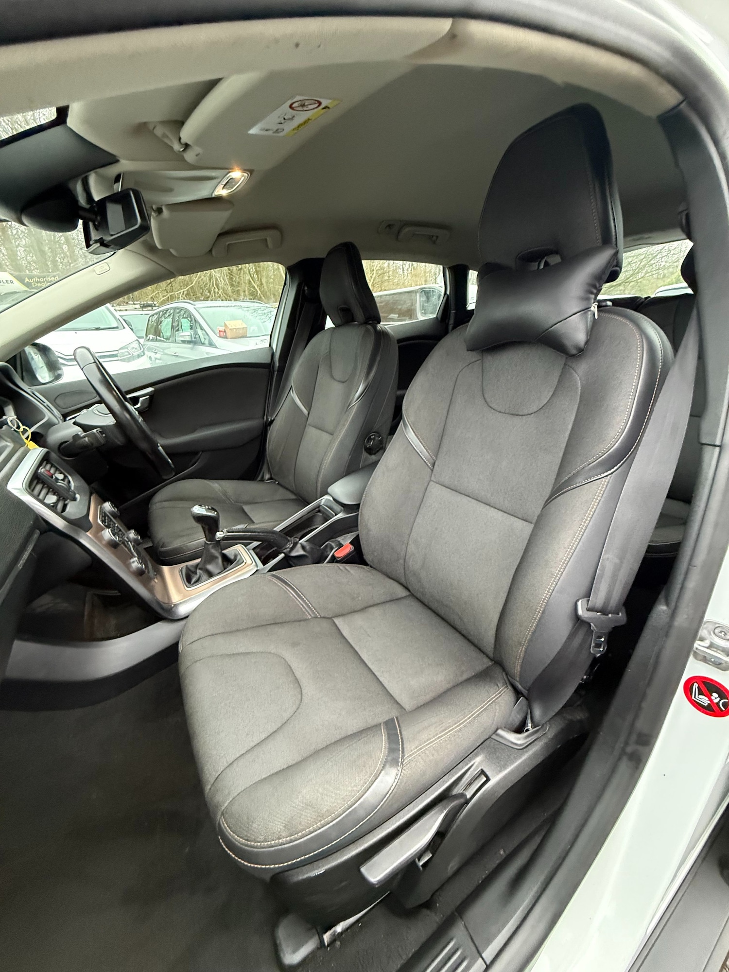 Used Volvo V40 2015 for sale - 78197764: Photo 25