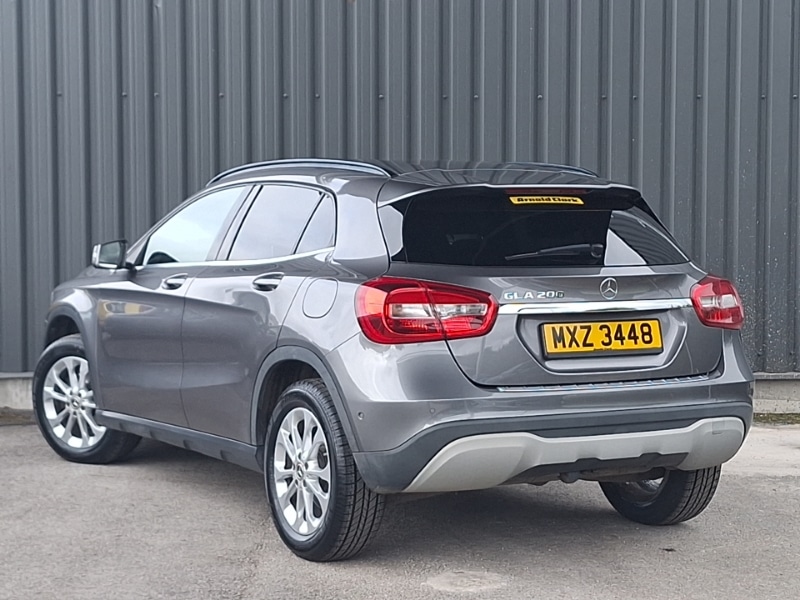 Used Mercedes-Benz GLA 2018 for sale - 76116381: Photo 3