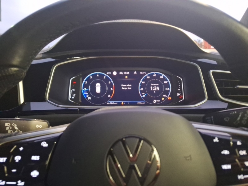 Used Volkswagen T-Roc 2022 for sale - 76498215: Photo 10