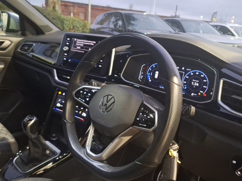 Used Volkswagen T-Roc 2022 for sale - 76498215: Photo 11