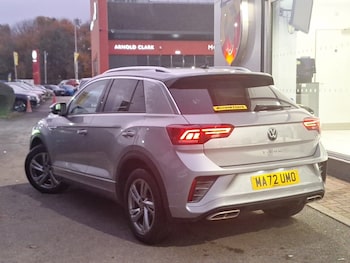 Used Volkswagen T-Roc 2022 for sale - 76498215: Photo