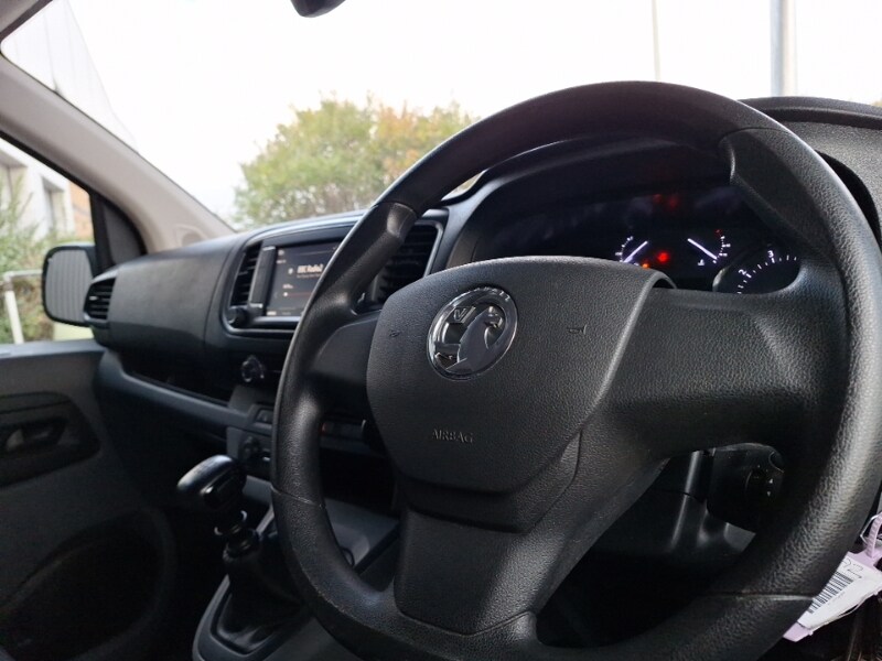 Used Vauxhall Vivaro 2022 for sale - 77035171: Photo 4