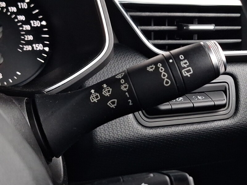 Used Renault Clio 2020 for sale - 76556371: Photo 15