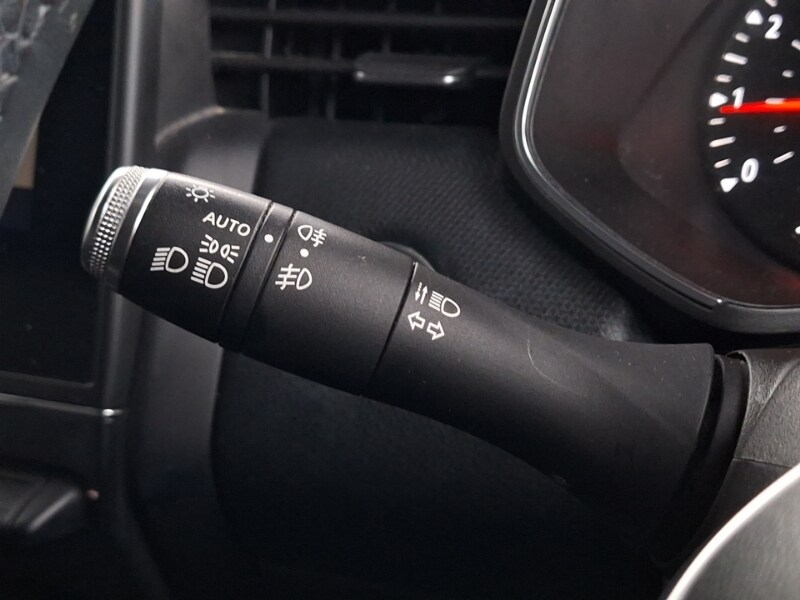 Used Renault Clio 2020 for sale - 76556371: Photo 16