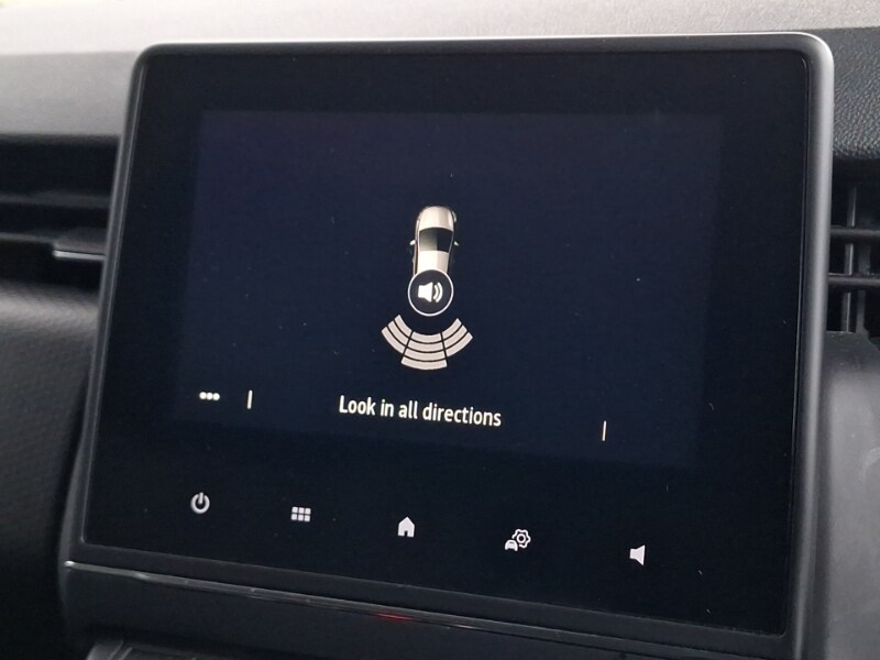 Used Renault Clio 2020 for sale - 76556371: Photo 17