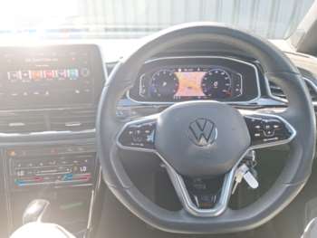 Used Volkswagen T-Roc 2022 for sale - 75184675: Photo