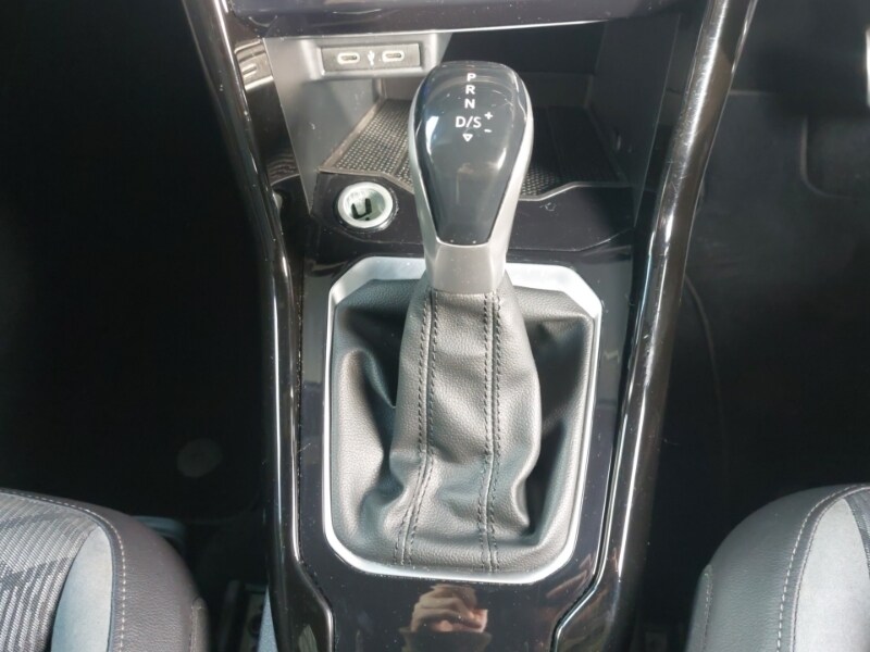 Used Volkswagen T-Roc 2022 for sale - 77761230: Photo 13