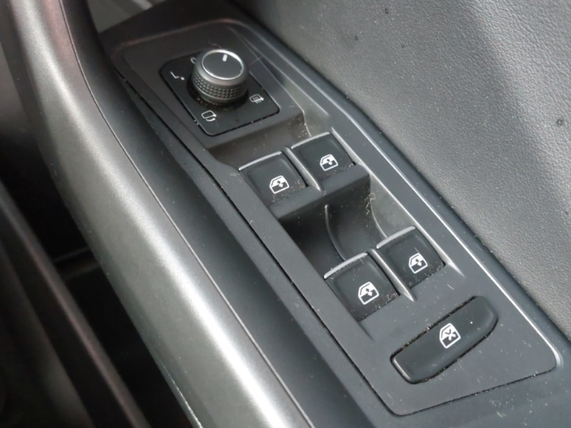 Used Volkswagen T-Roc 2022 for sale - 77761230: Photo 16