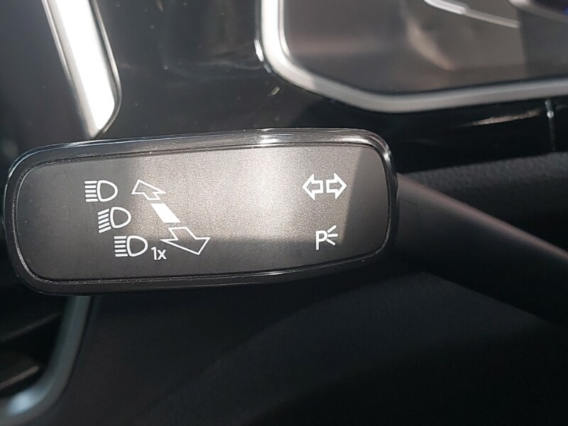 Used Volkswagen T-Roc 2022 for sale - 77761230: Photo 18