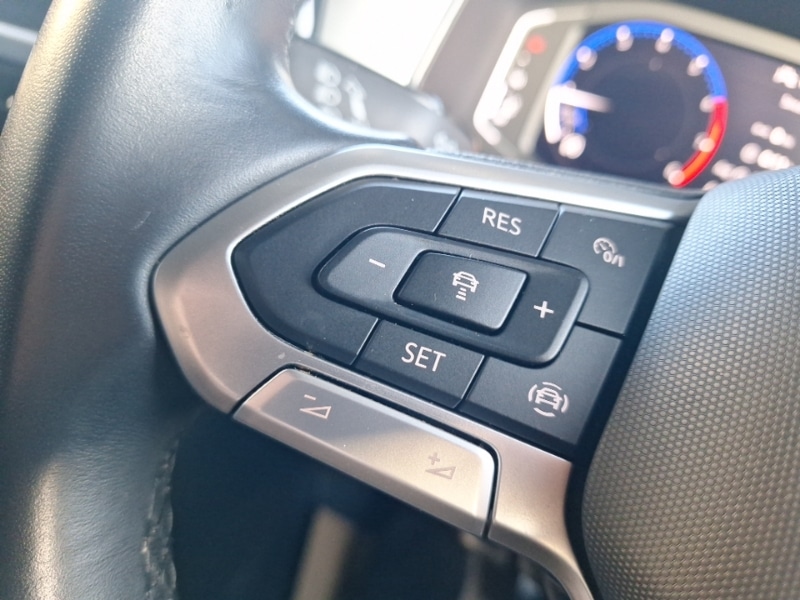 Used Volkswagen T-Roc 2022 for sale - 76788823: Photo 12