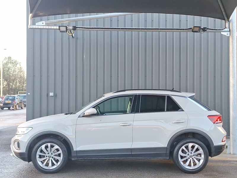 Used Volkswagen T-Roc 2022 for sale - 76788823: Photo 4