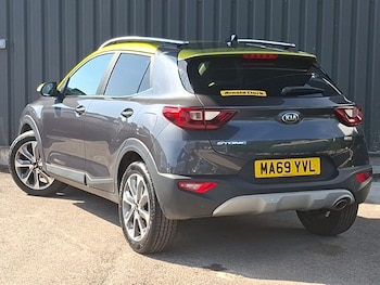 Used Kia Stonic 2019 for sale - 79477409: Photo