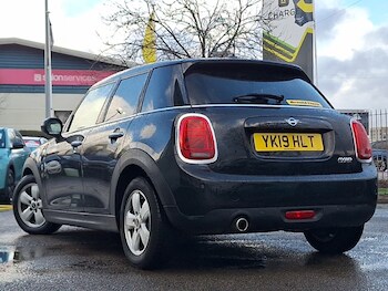 Used MINI Hatch 2019 for sale - 77573286: Photo