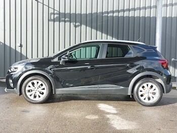 Used Renault Captur 2020 for sale - 76560593: Photo