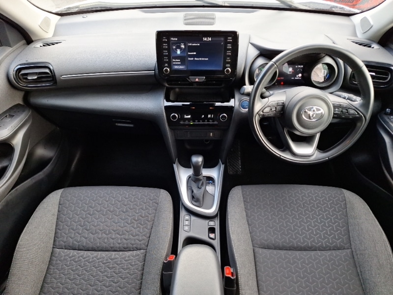 Used Toyota Yaris Cross 2023 for sale - 77573290: Photo 2