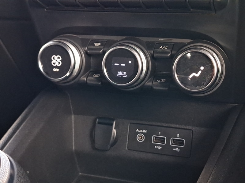 Used Renault Clio 2021 for sale - 77264917: Photo 18