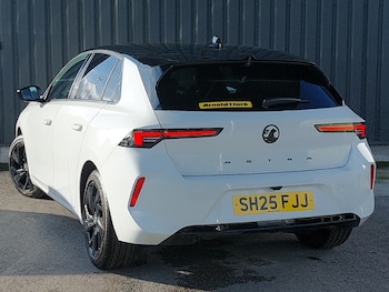 Used Vauxhall Astra 2025 for sale - 77695016: Photo