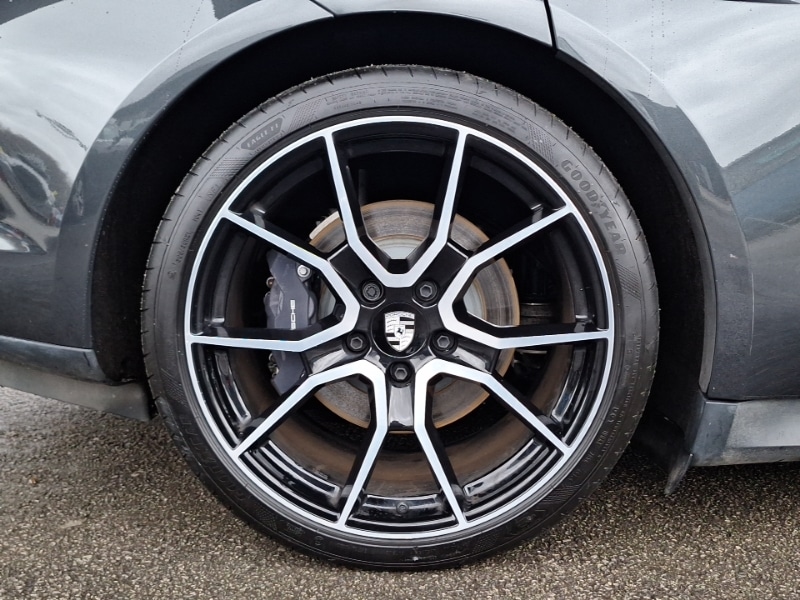 Used Porsche Taycan 2024 for sale - 77183748: Photo 12