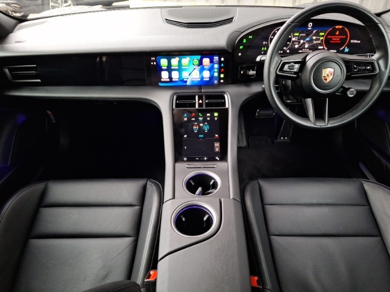 Used Porsche Taycan 2024 for sale - 77183748: Photo 2